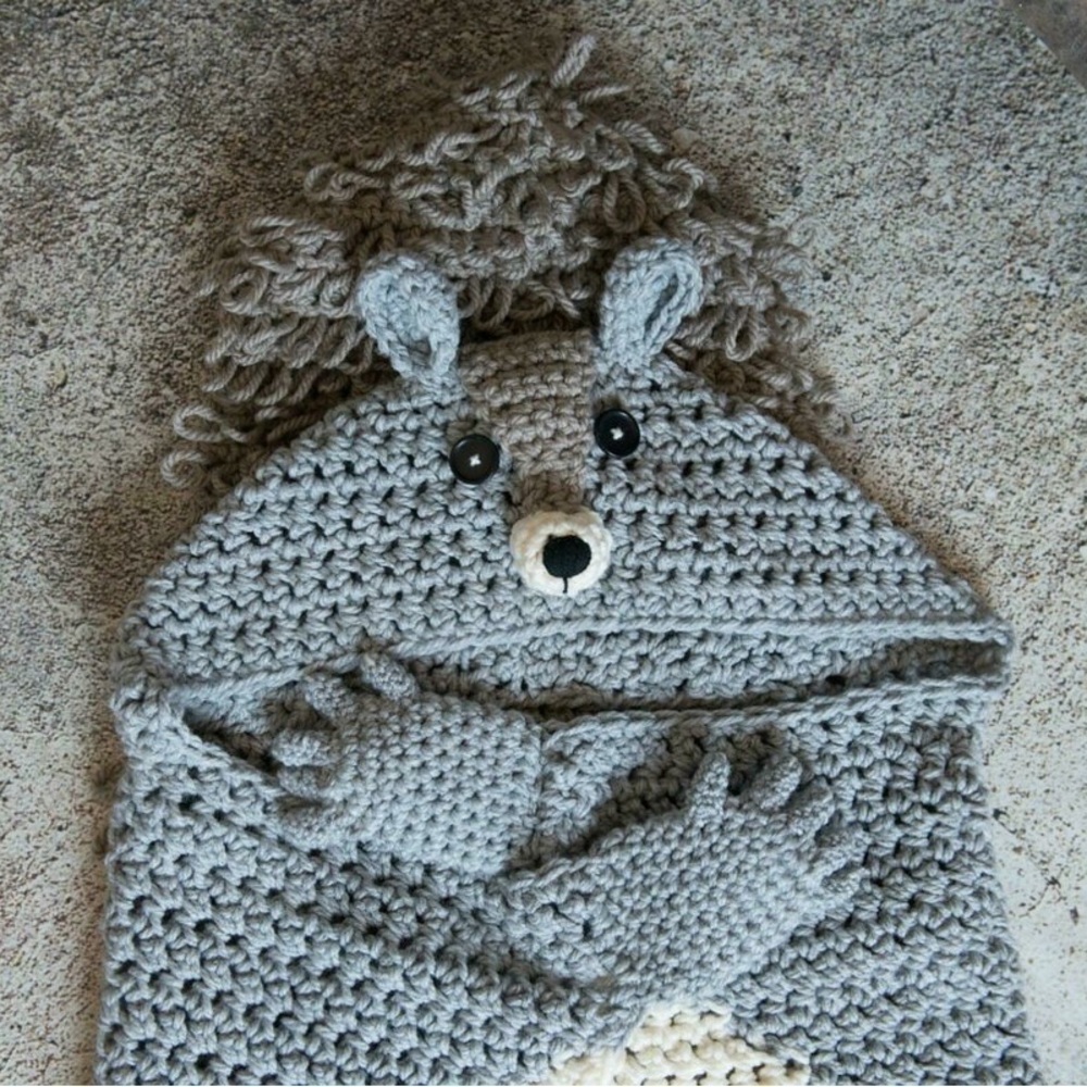 HAND MADE Kids Crochet Animal Squirrel Hooded Throw Blanket - Picture 6 of 8